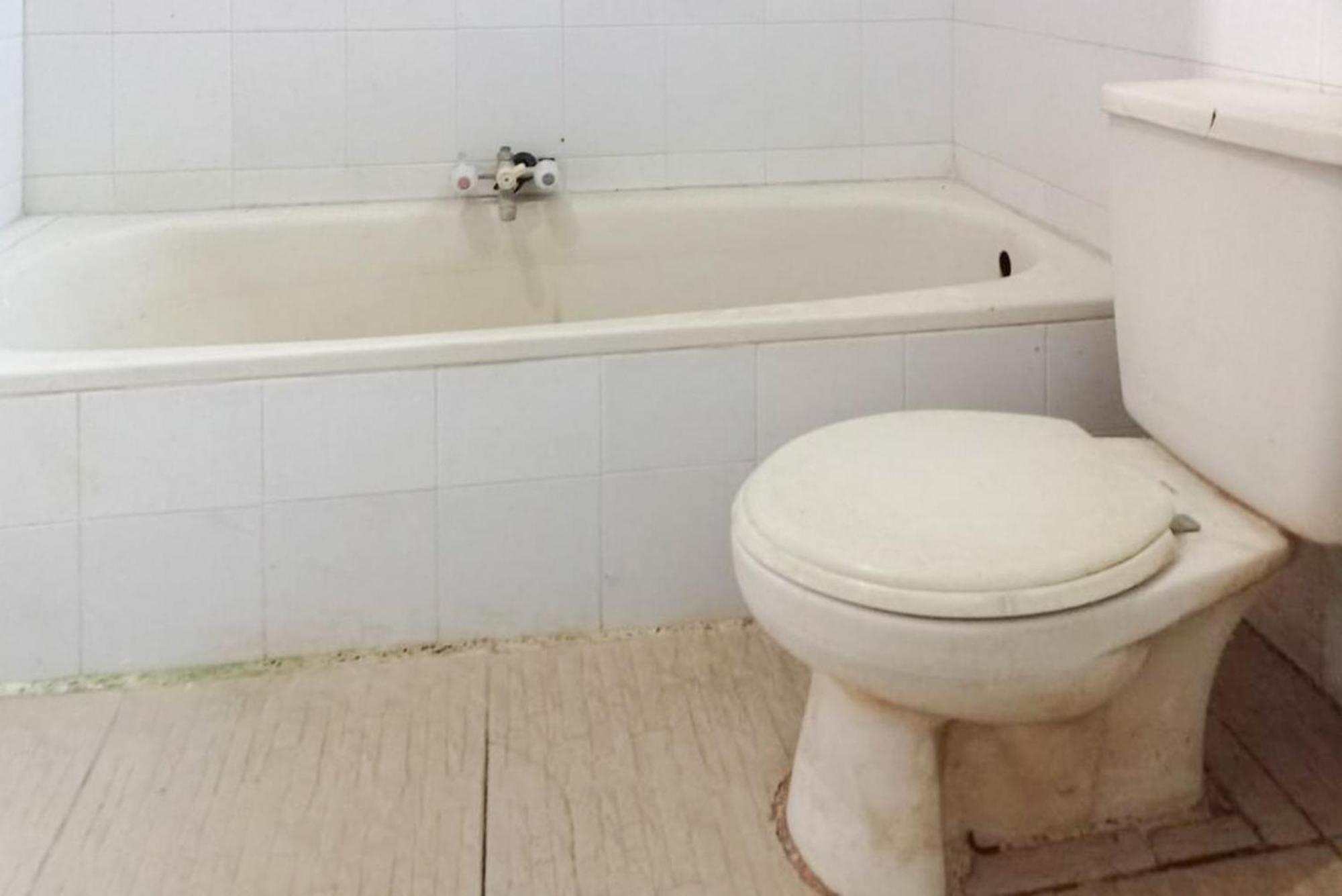 Hotel Pantai Panjang Bengkulu Redpartner Exteriör bild