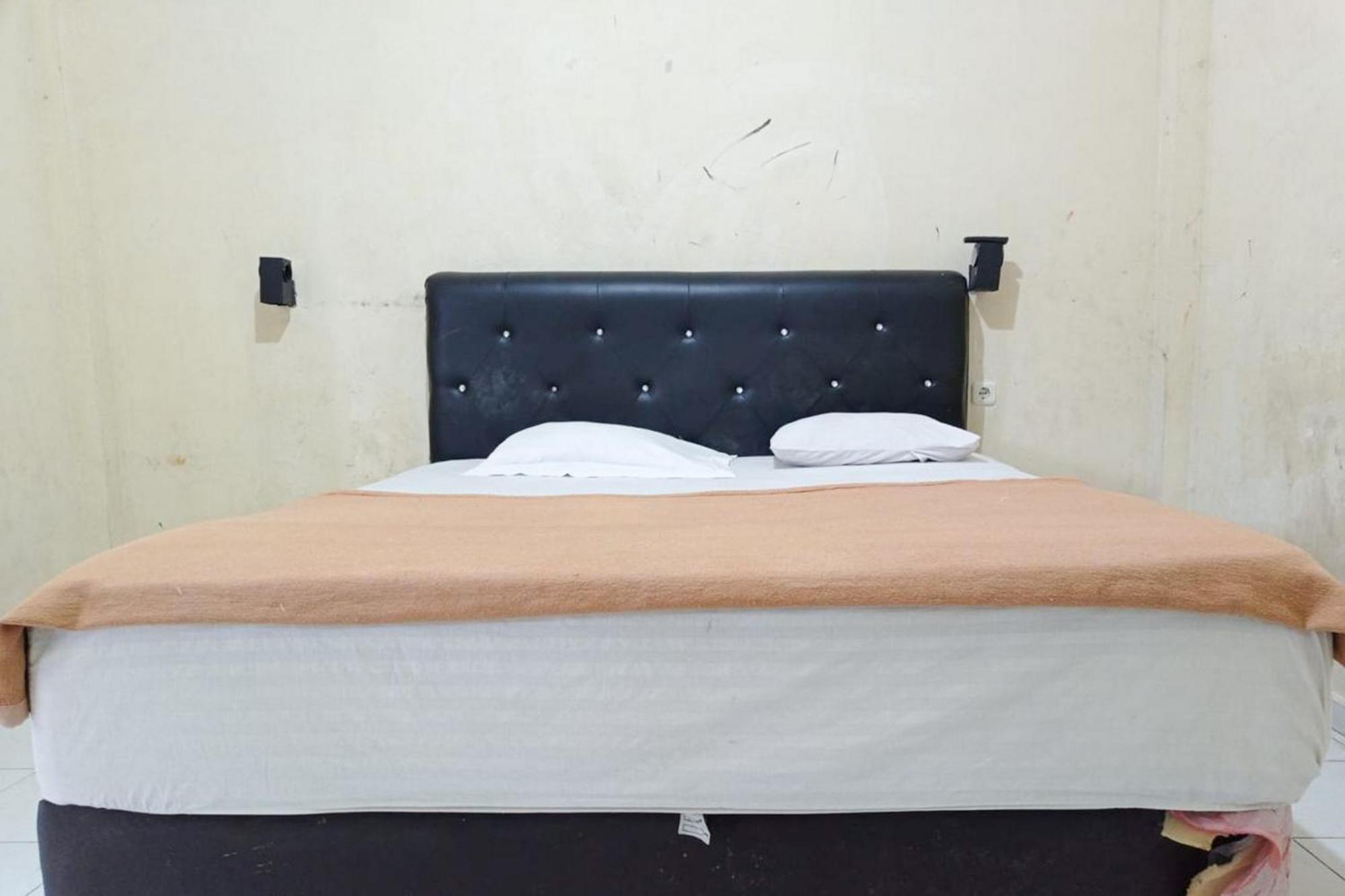 Hotel Pantai Panjang Bengkulu Redpartner Exteriör bild
