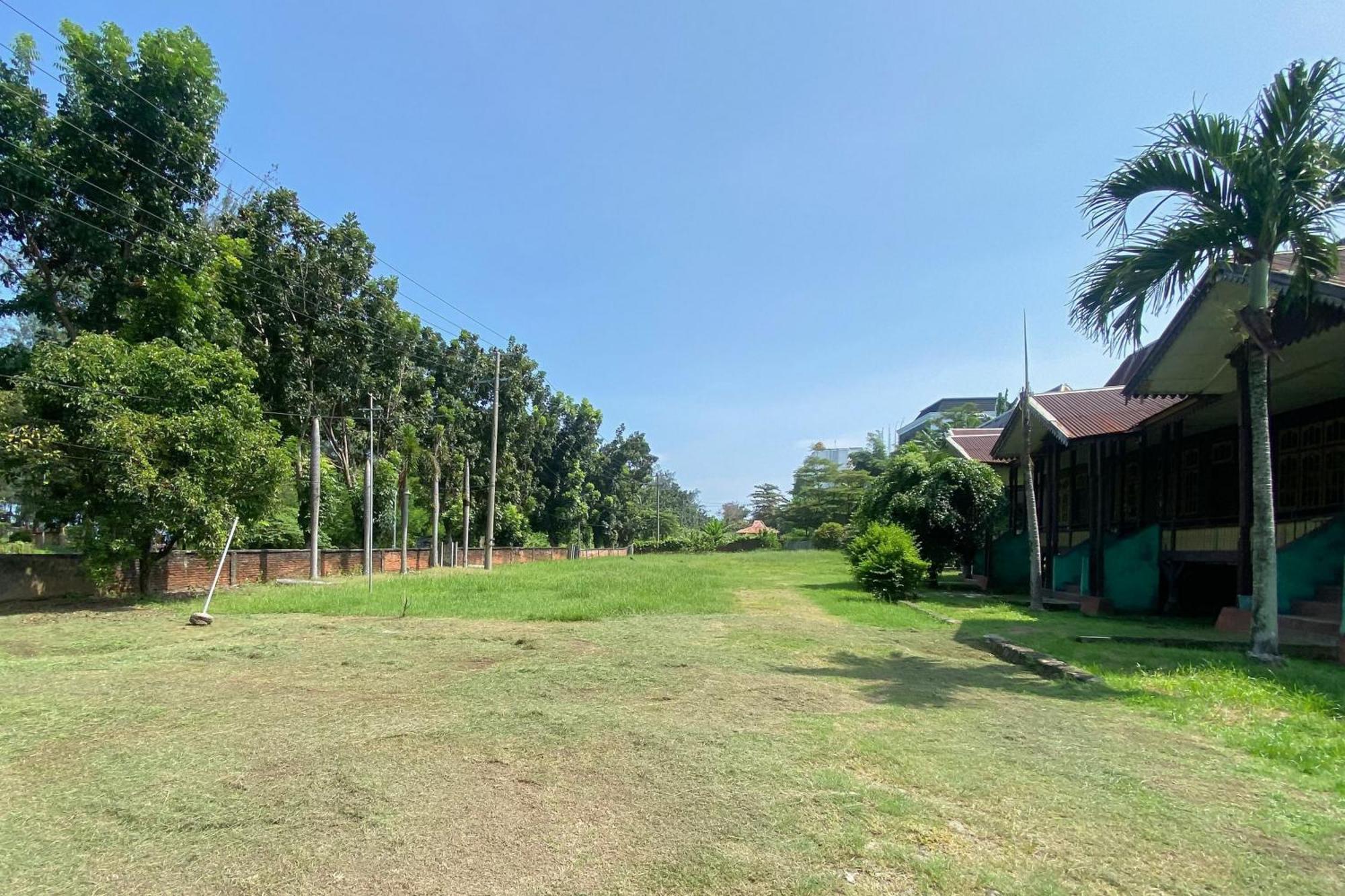Hotel Pantai Panjang Bengkulu Redpartner Exteriör bild